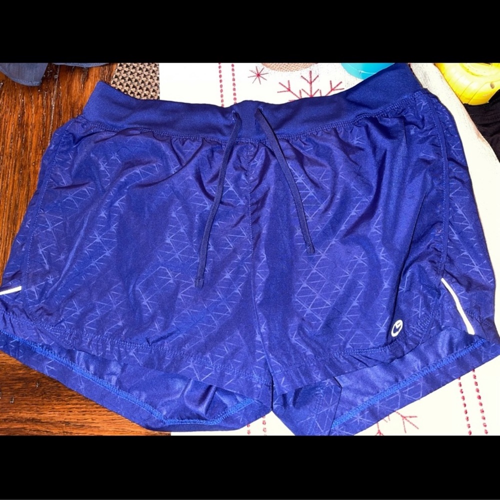 Champion women’s athletic shorts sz M